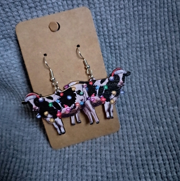 Christmas cow earrings - Picture 3 of 4